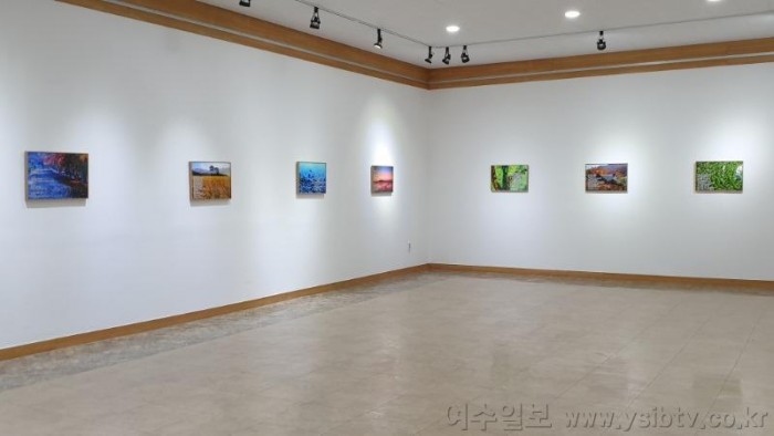 한국문인협회 여수지회 제 48회 시화전 ‘풍경사진과 시의 만남’3.jpg